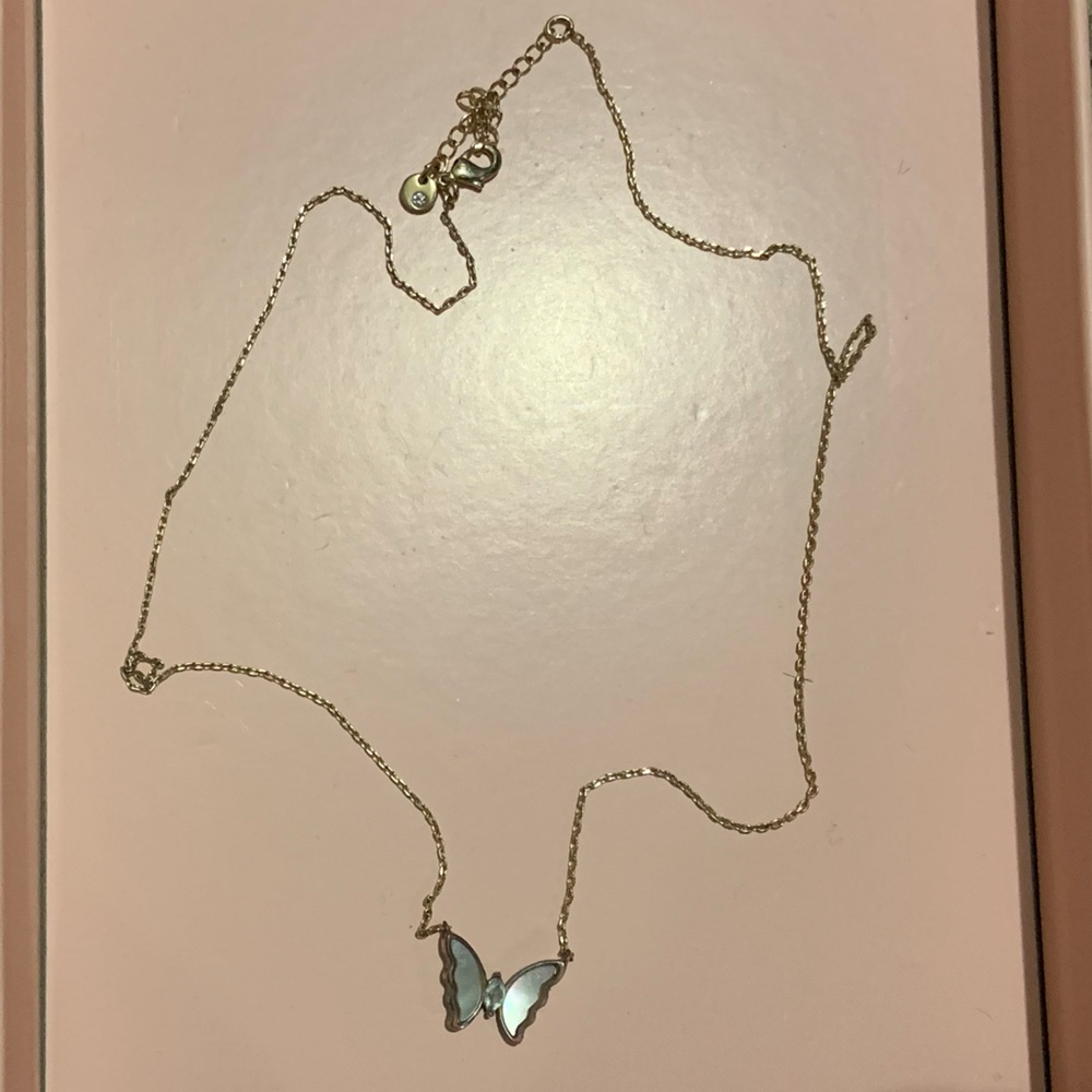 Elegant Gold Butterfly Necklace